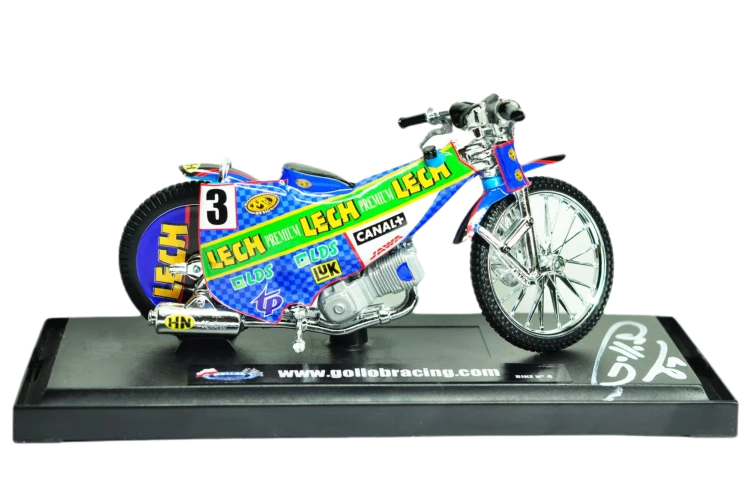 replika-motocykla-gollobracing-03-sgp2002-lech-front.png