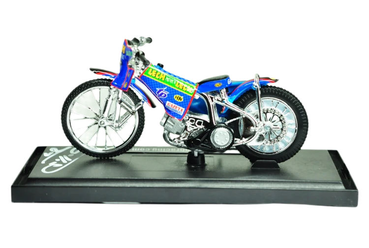 replika-motocykla-gollobracing-03-sgp2002-lech-tyl.png
