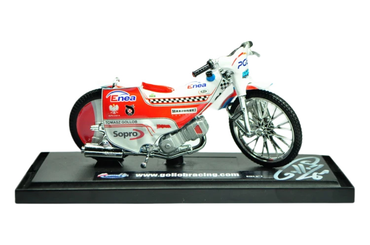 replika-motocykla-gollobracing-04-swc2011-front.png