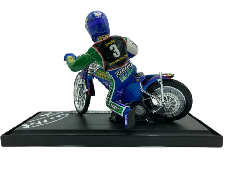 figurka-gollobracing-01-sgp2002-tyl.png