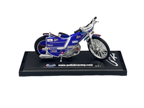 replika-motocykla-gollobracing-06-gkm2016-front.png